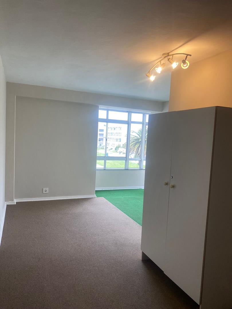 To Let 2 Bedroom Property for Rent in Humewood Eastern Cape